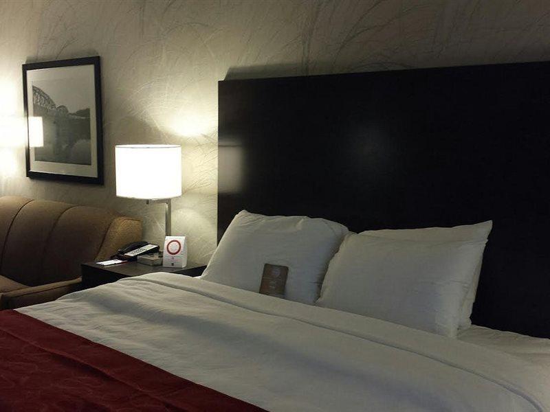 Comfort Suites Uniontown Kültér fotó