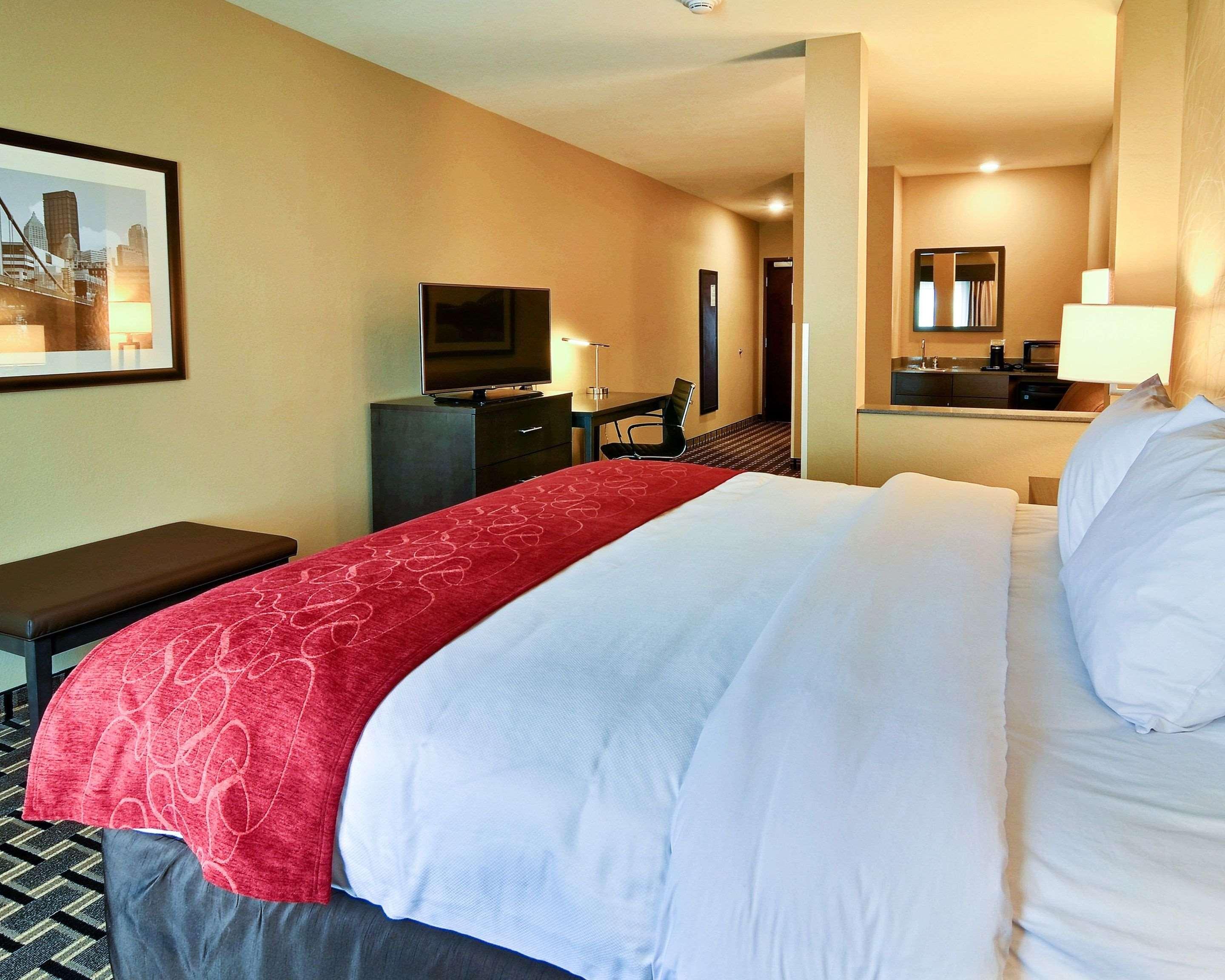 Comfort Suites Uniontown Kültér fotó