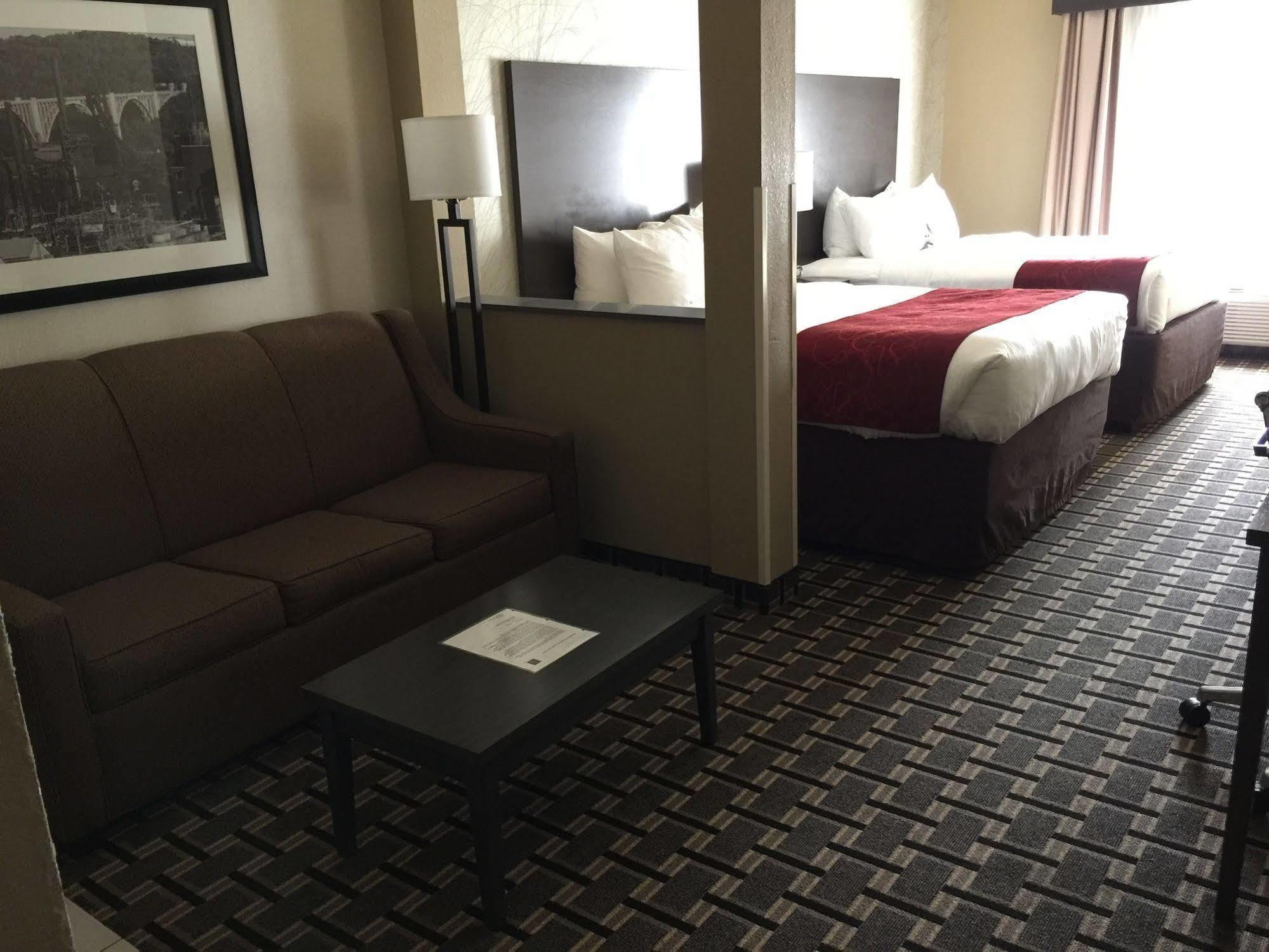 Comfort Suites Uniontown Kültér fotó