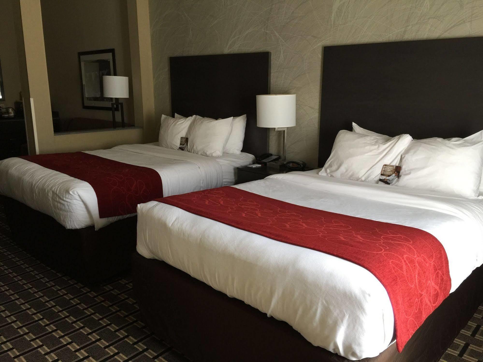 Comfort Suites Uniontown Kültér fotó